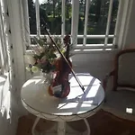 Kursi Summer Manor Guest house Laasme