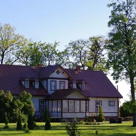 Kursi Summer Manor Pensión